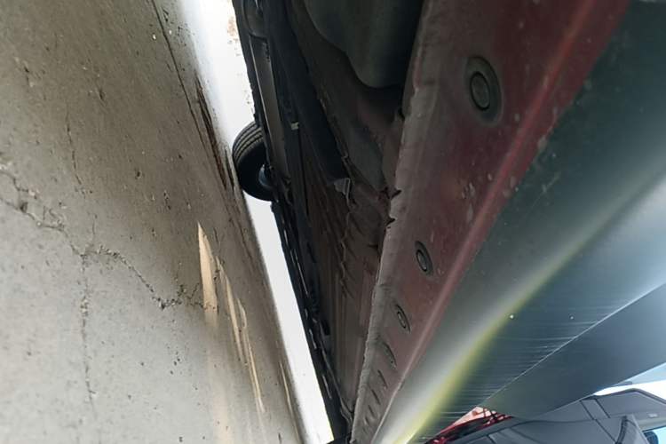 Used Nissan Tiida 2019 1.6L CVT Smart Enjoyment Version China VI Standard Right Side Sill