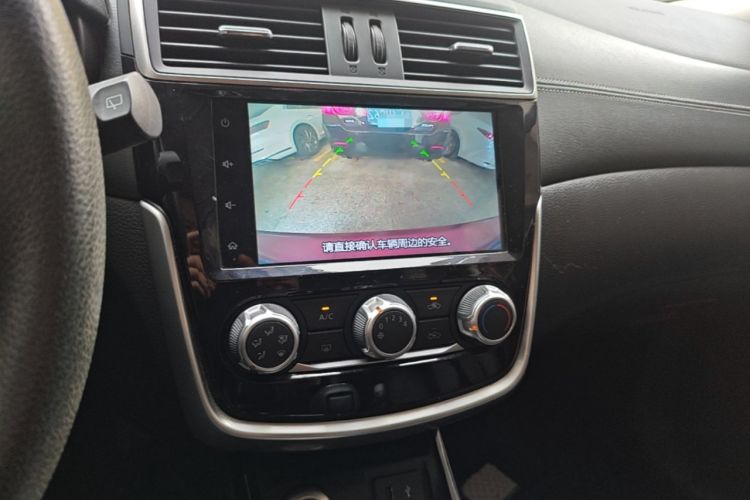 Used Nissan Tiida 2019 1.6L CVT Smart Drive Version China VI Standard Audio And AC Panel