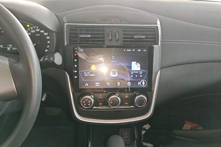 Used Nissan Tiida 2019 1.6L CVT Cool Dynamic Version China V Standard Audio And AC Panel