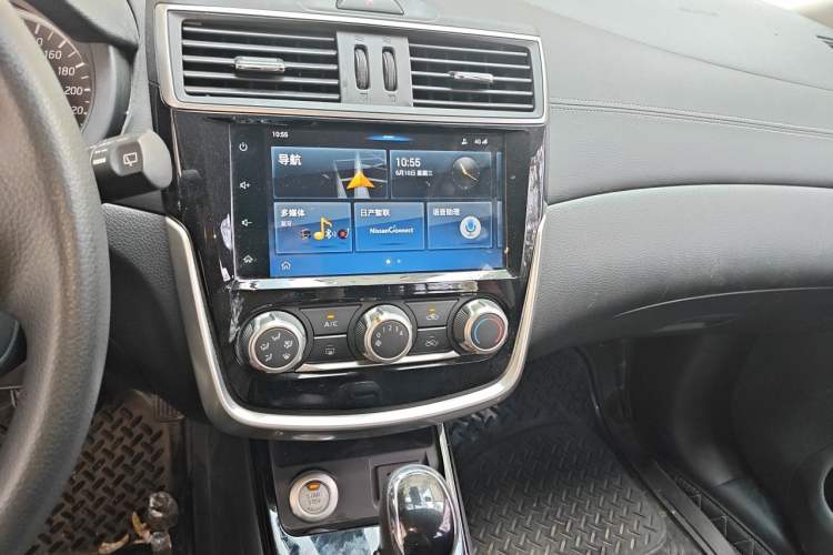 Used Nissan Tiida 2019 1.6L CVT Smart Drive Version China VI Standard Audio And AC Panel
