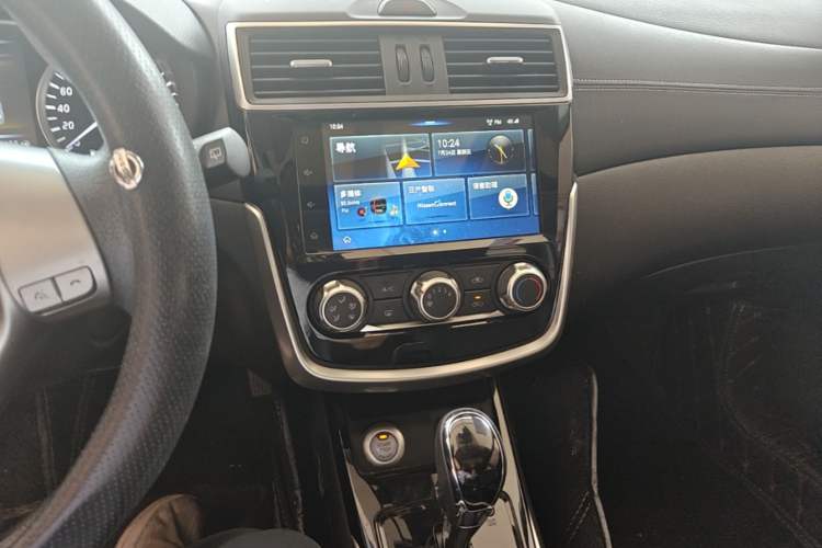 Used Nissan Tiida 2019 1.6L CVT Smart Drive Version China VI Standard Audio And AC Panel