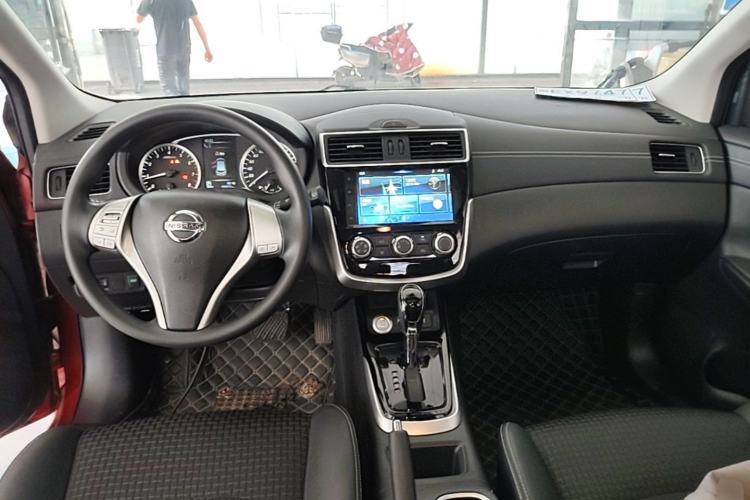 Used Nissan Tiida 2019 1.6L CVT Smart Drive Version China VI Standard Center Console