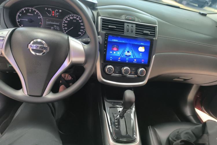 Used Nissan Tiida 2019 1.6L CVT Cool Edition China VI Standard Center Console