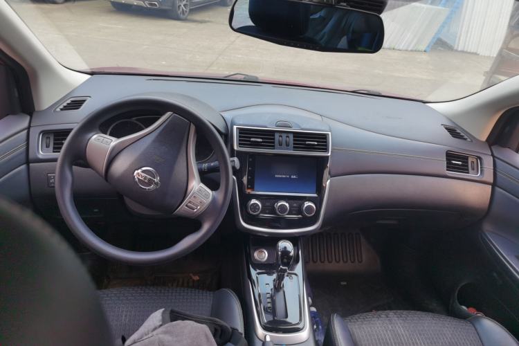 Used Nissan Tiida 2019 1.6L CVT Smart Drive Version China V Standard Center Console
