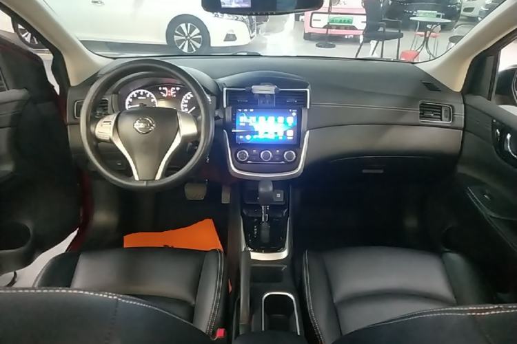 Used Nissan Tiida 2019 1.6L CVT Cool Edition China VI Standard Center Console