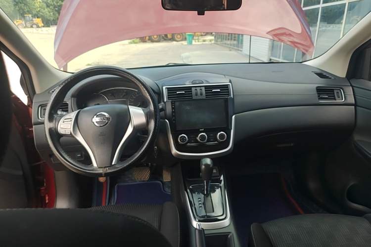 Used Nissan Tiida 2019 1.6L CVT Cool Edition China VI Standard Center Console