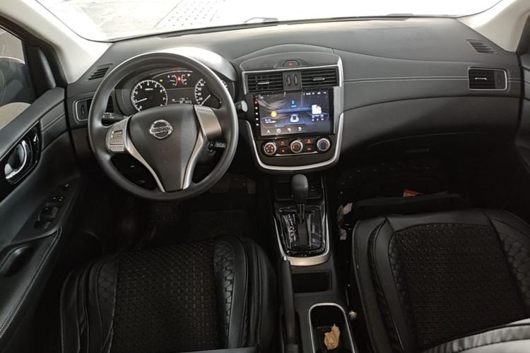 Used Nissan Tiida 2019 1.6L CVT Cool Dynamic Version China V Standard Center Console