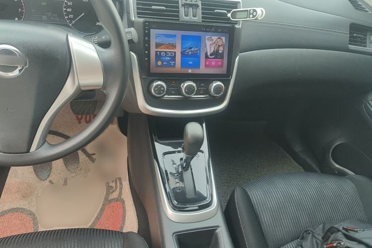 Used Nissan Tiida 2019 1.6L CVT Cool Edition China VI Standard Center Console