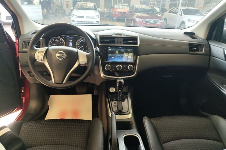 Used Nissan Tiida 2019 1.6L CVT Smart Enjoyment Version China VI Standard Center Console