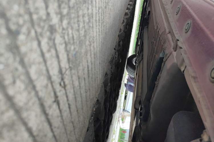 Used Nissan Tiida 2019 1.6L CVT Smart Drive Version China VI Standard Chassis Rear Left