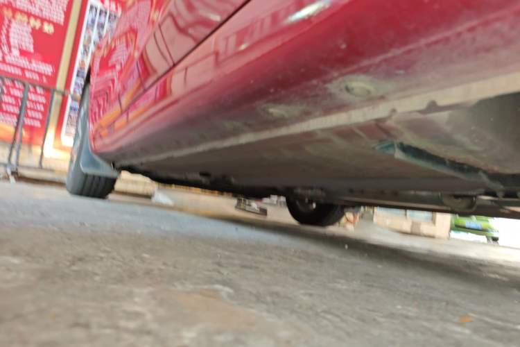 Used Nissan Tiida 2019 1.6L CVT Smart Drive Version China VI Standard Chassis Rear Left