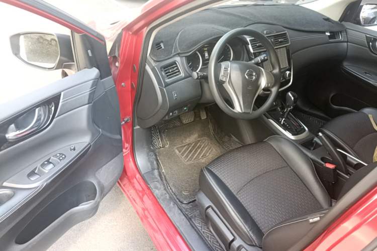 Used Nissan Tiida 2019 1.6L CVT Smart Drive Version China VI Standard Driver Seat