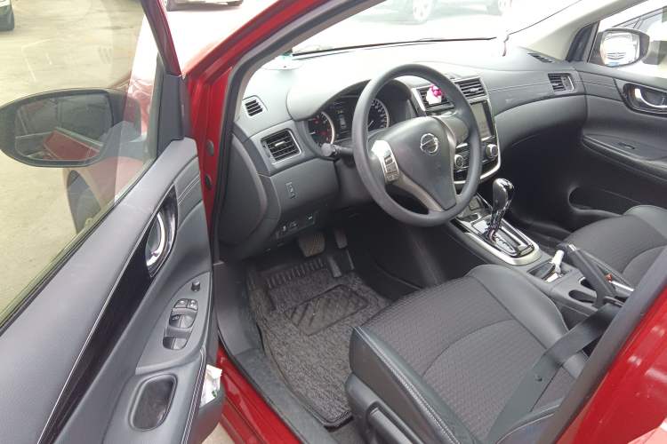 Used Nissan Tiida 2019 1.6L CVT Smart Drive Version China VI Standard Driver Seat