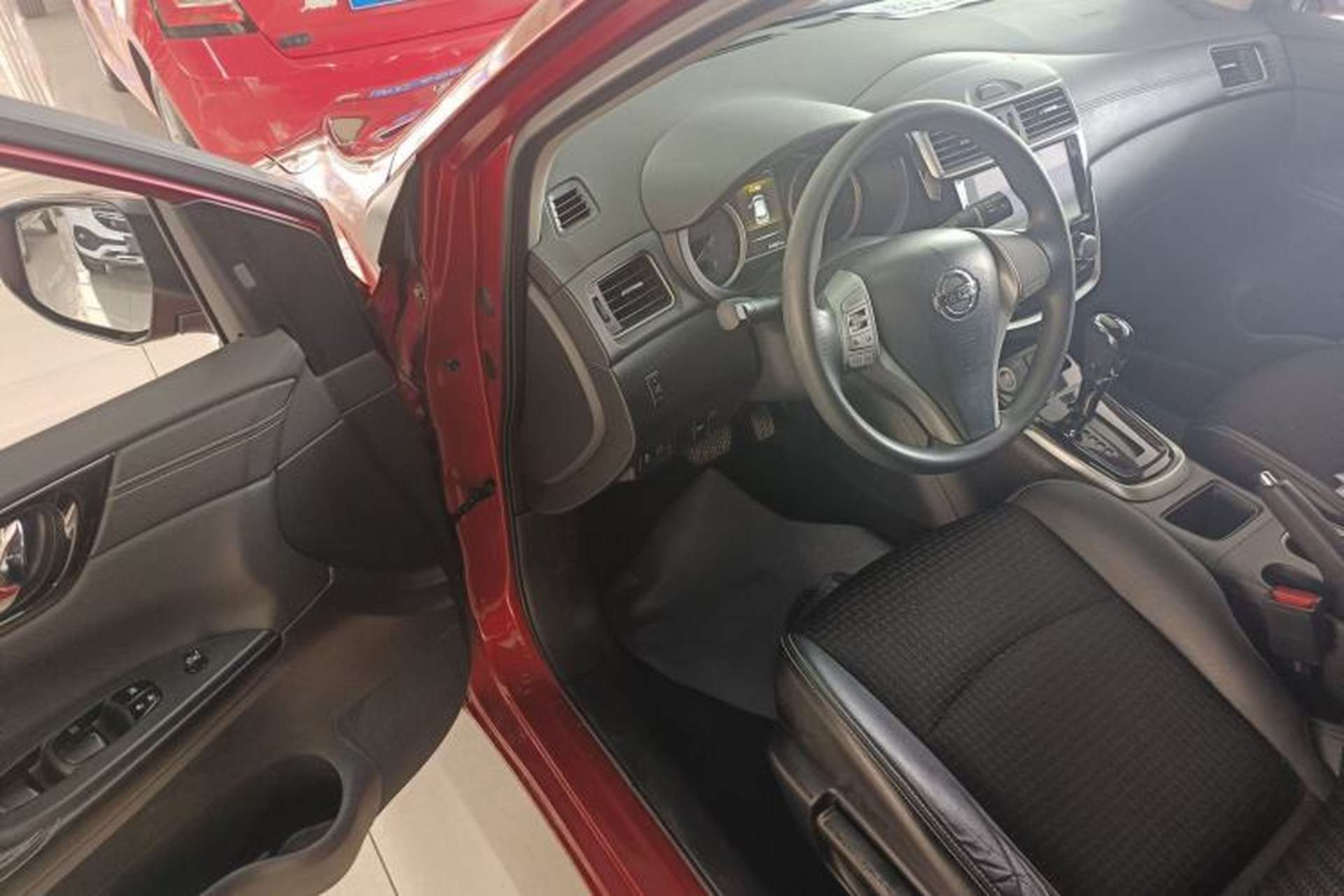 Used Nissan Tiida 2019 1.6L CVT Smart Drive Version China VI Standard Driver Seat