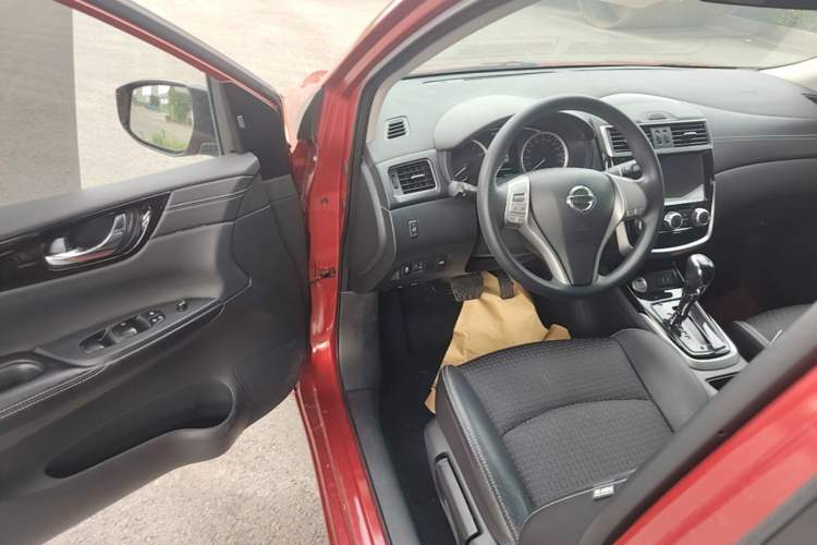 Used Nissan Tiida 2019 1.6L CVT Smart Drive Version China VI Standard Driver Seat