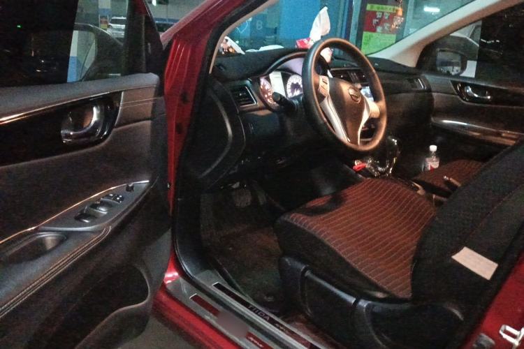 Used Nissan Tiida 2019 1.6L CVT Smart Drive Version China VI Standard Driver Seat