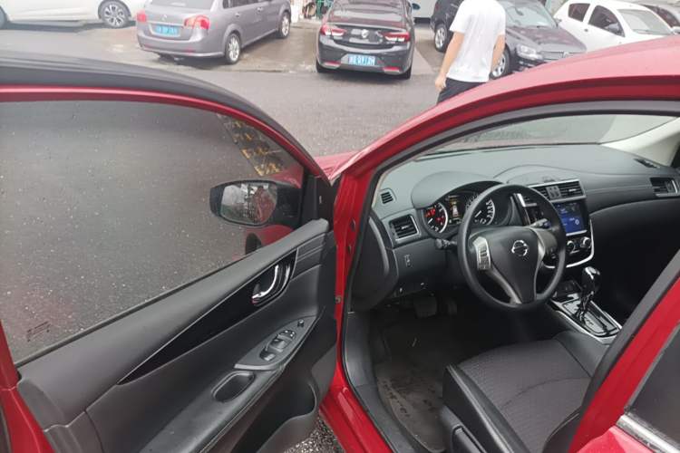 Used Nissan Tiida 2019 1.6L CVT Smart Enjoyment Version China VI Standard Driver Seat