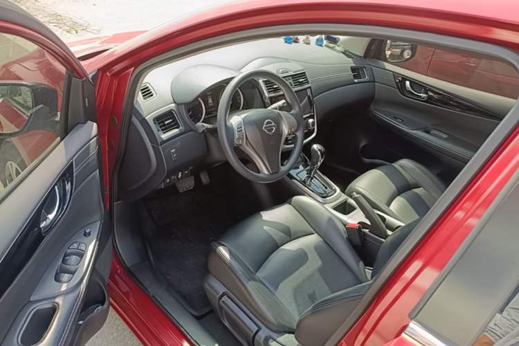 Used Nissan Tiida 2019 1.6L CVT Smart Drive Version China VI Standard Driver Seat