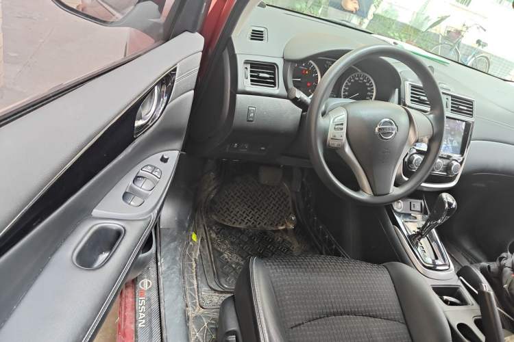 Used Nissan Tiida 2019 1.6L CVT Smart Drive Version China VI Standard Driver Seat