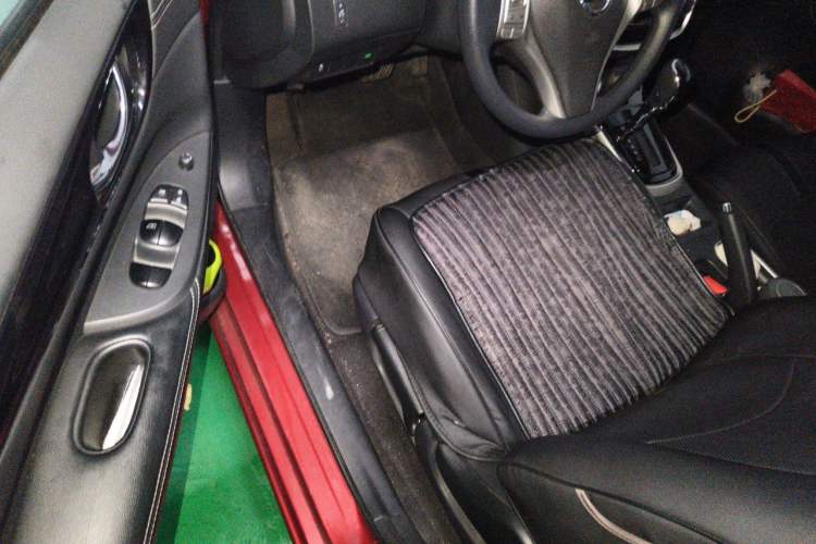 Used Nissan Tiida 2019 1.6L CVT Smart Drive Version China VI Standard Driver Seat