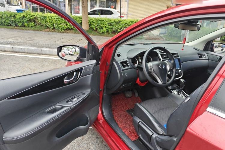 Used Nissan Tiida 2019 1.6L CVT Smart Drive Version China V Standard Driver Seat