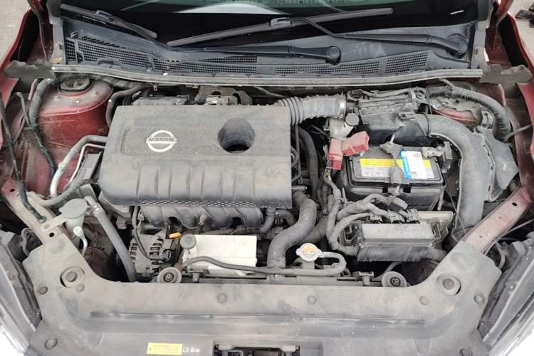 Used Nissan Tiida 2019 1.6L CVT Smart Drive Version China VI Standard Engine Bay
