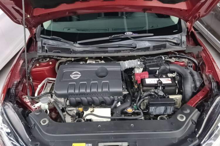 Used Nissan Tiida 2019 1.6L CVT Smart Enjoyment Version China VI Standard Engine Bay