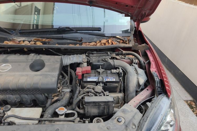 Used Nissan Tiida 2019 1.6L CVT Smart Enjoyment Version China VI Standard Engine Bay Left