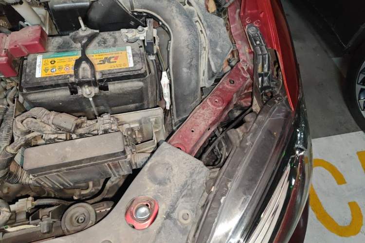 Used Nissan Tiida 2019 1.6L CVT Smart Drive Version China VI Standard Engine Bay Left