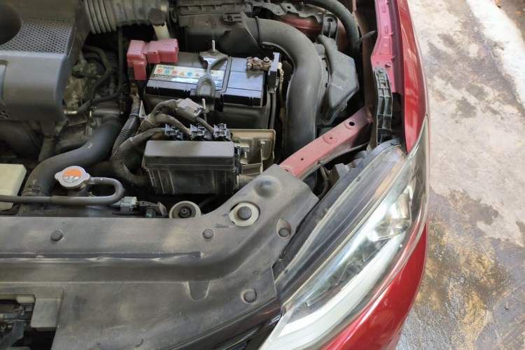 Used Nissan Tiida 2019 1.6L CVT Smart Enjoyment Version China V Standard Engine Bay Left