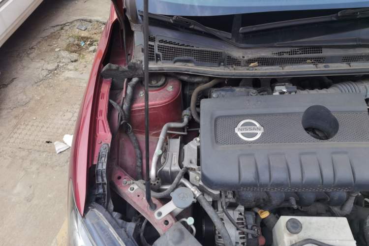 Used Nissan Tiida 2019 1.6L CVT Smart Drive Version China V Standard Engine Bay Right