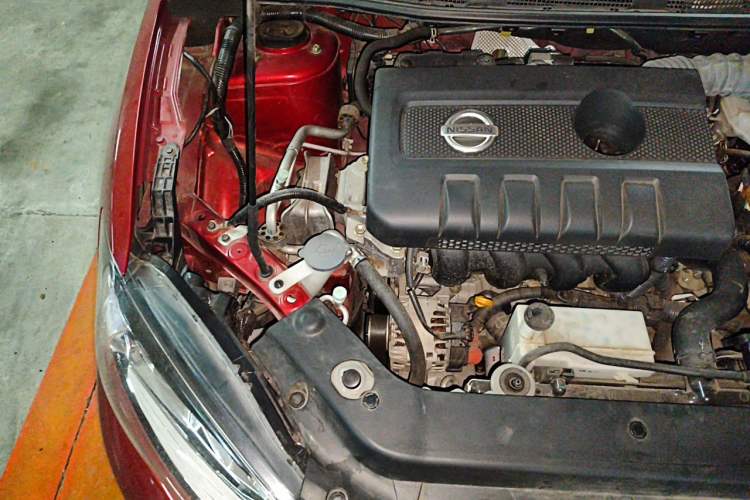 Used Nissan Tiida 2019 1.6L CVT Smart Drive Version China VI Standard Engine Bay Right