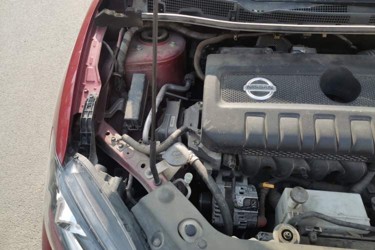 Used Nissan Tiida 2019 1.6L CVT ZhiZun Edition China V Standard Engine Bay Right