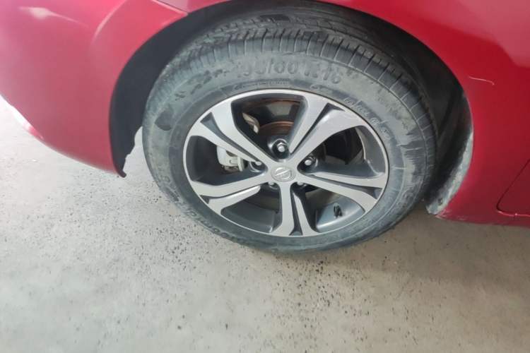 Used Nissan Tiida 2019 1.6L CVT Smart Drive Version China VI Standard Exterior 1