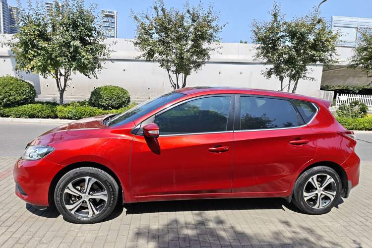 Used Nissan Tiida 2019 1.6L CVT Smart Drive Version China VI Standard Exterior 3