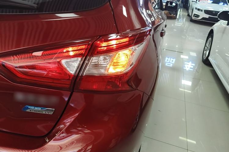 Used Nissan Tiida 2019 1.6L CVT Smart Drive Version China VI Standard Exterior 3