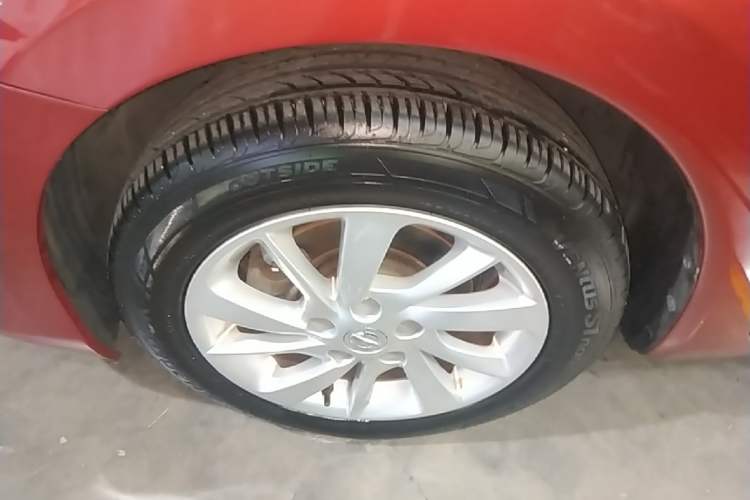 Used Nissan Tiida 2019 1.6L CVT Cool Edition China VI Standard Exterior 4