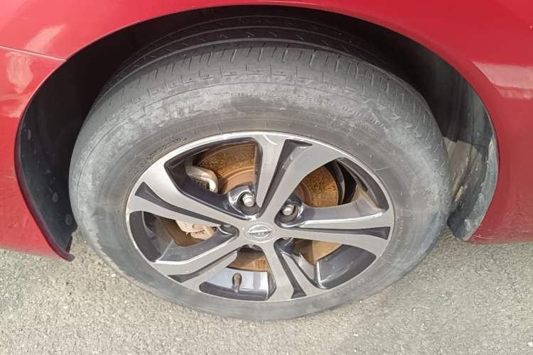 Used Nissan Tiida 2019 1.6L CVT Smart Drive Version China VI Standard Exterior 4
