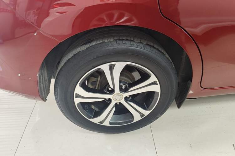 Used Nissan Tiida 2019 1.6L CVT Smart Drive Version China VI Standard Exterior 5