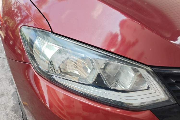 Used Nissan Tiida 2019 1.6L CVT Smart Drive Version China VI Standard Exterior 6