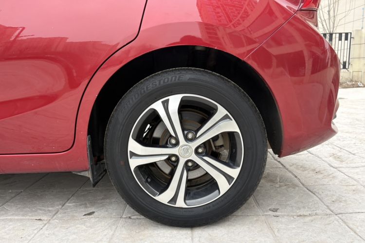 Used Nissan Tiida 2019 1.6L CVT Smart Drive Version China VI Standard Exterior 6