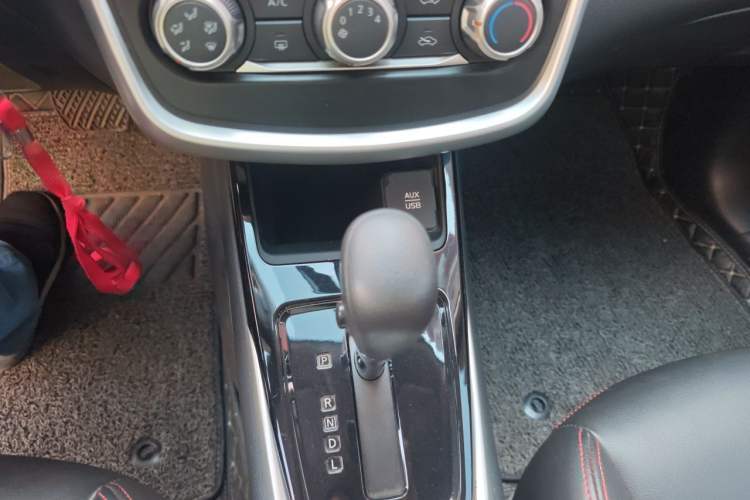 Used Nissan Tiida 2019 1.6L CVT Cool Edition China VI Standard Gear Lever