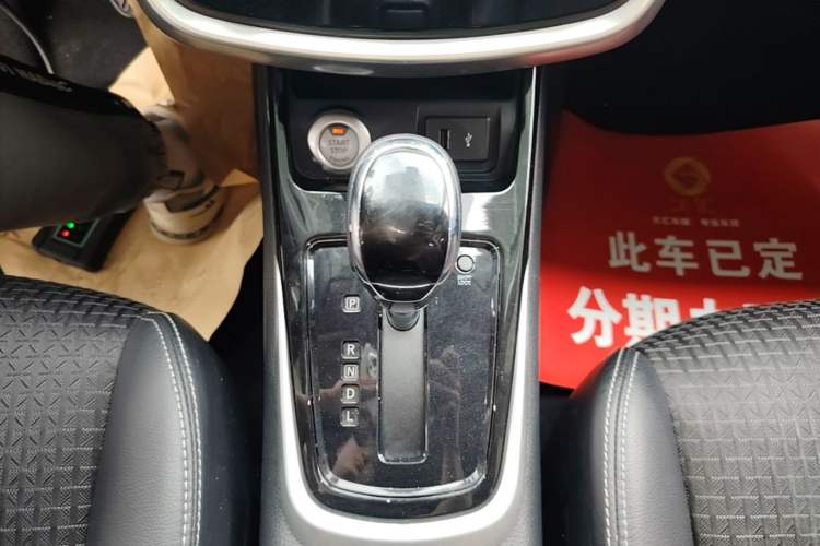 Used Nissan Tiida 2019 1.6L CVT Smart Drive Version China VI Standard Gear Lever