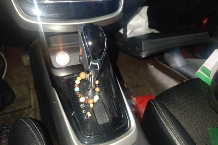 Used Nissan Tiida 2019 1.6L CVT Smart Drive Version China VI Standard Gear Lever