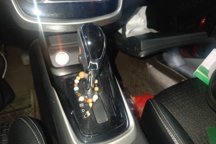 Used Nissan Tiida 2019 1.6L CVT Smart Drive Version China VI Standard Gear Lever
