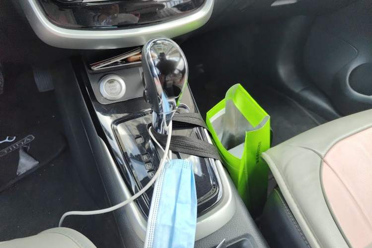 Used Nissan Tiida 2019 1.6L CVT Smart Drive Version China VI Standard Gear Lever