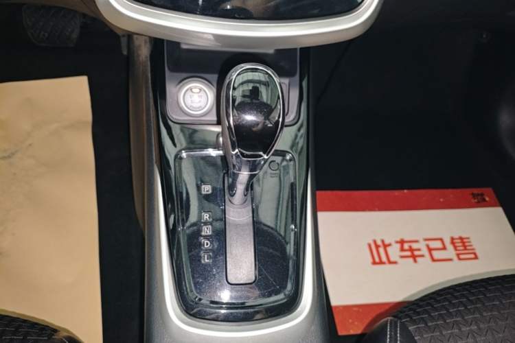 Used Nissan Tiida 2019 1.6L CVT Smart Drive Version China VI Standard Gear Lever