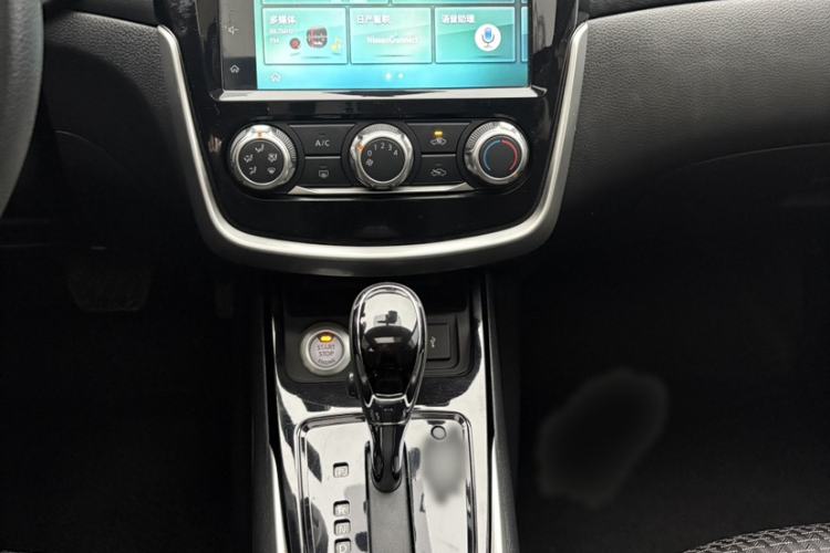 Used Nissan Tiida 2019 1.6L CVT Smart Drive Version China VI Standard Gear Lever