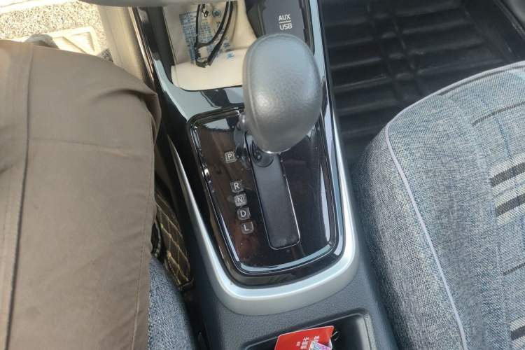 Used Nissan Tiida 2019 1.6L CVT Cool Edition China VI Standard Gear Lever