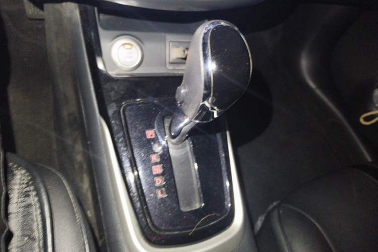 Used Nissan Tiida 2019 1.6L CVT Smart Drive Version China VI Standard Gear Lever